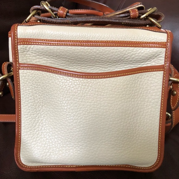 Authentic Beautiful Vintage Dooney & Bourke. - Picture 4 of 8